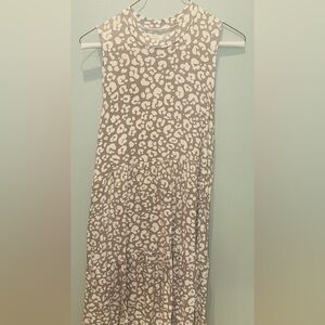 Mud Pie Gray Leopard Print Top